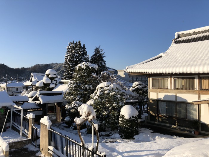 雪化粧の金剛寺