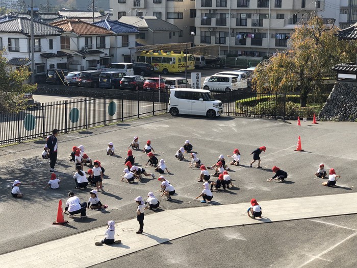 半袖の子もいます！今年はあったかい11月です