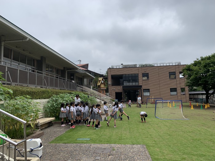 ひつじぐみさんたちもお盆の集いに参加したあとに園庭で遊んでました(^^)