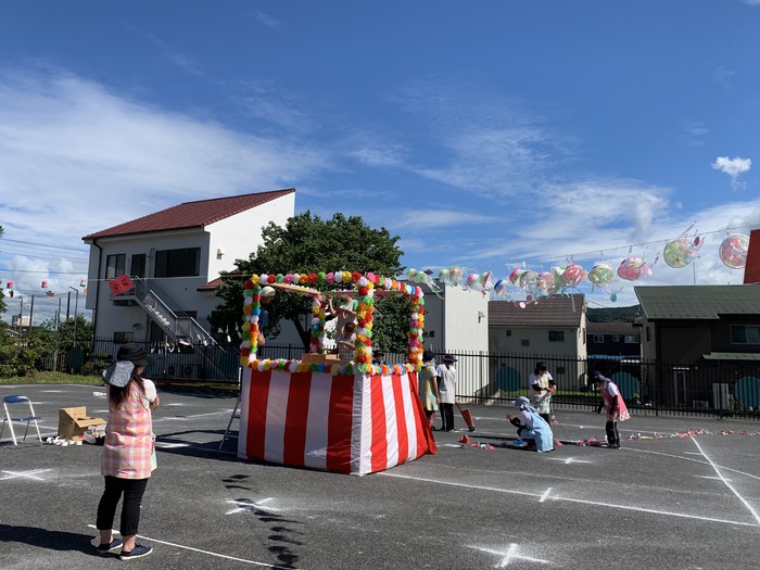 お花は実習生が作ってくれました