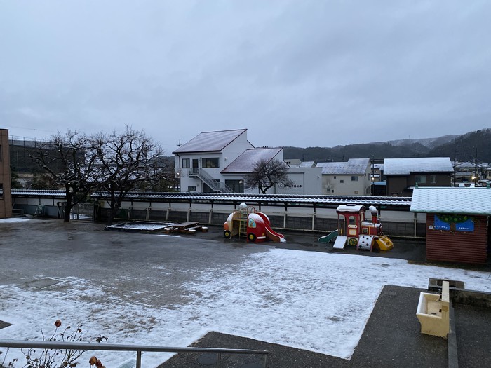 雪遊びはできなかったなぁ。。