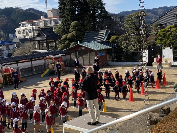 園長先生が二学期の振り返りのお話をしてくれました